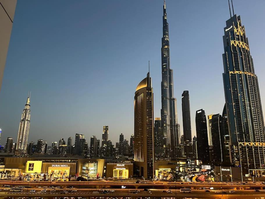 Ferienwohnung Stunning Burj View Dubai Mall Access Infinity Pool Exterior foto